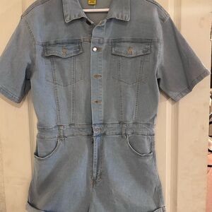 Daisy Denim Short Sleeve Outfit